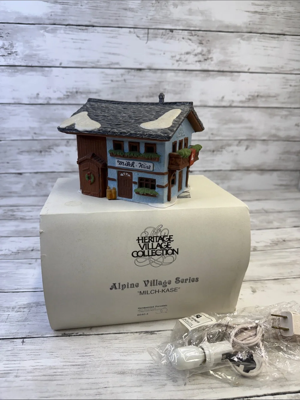 Department 56 MILCH-KASE Alpine Village Series Christmas Village 1986